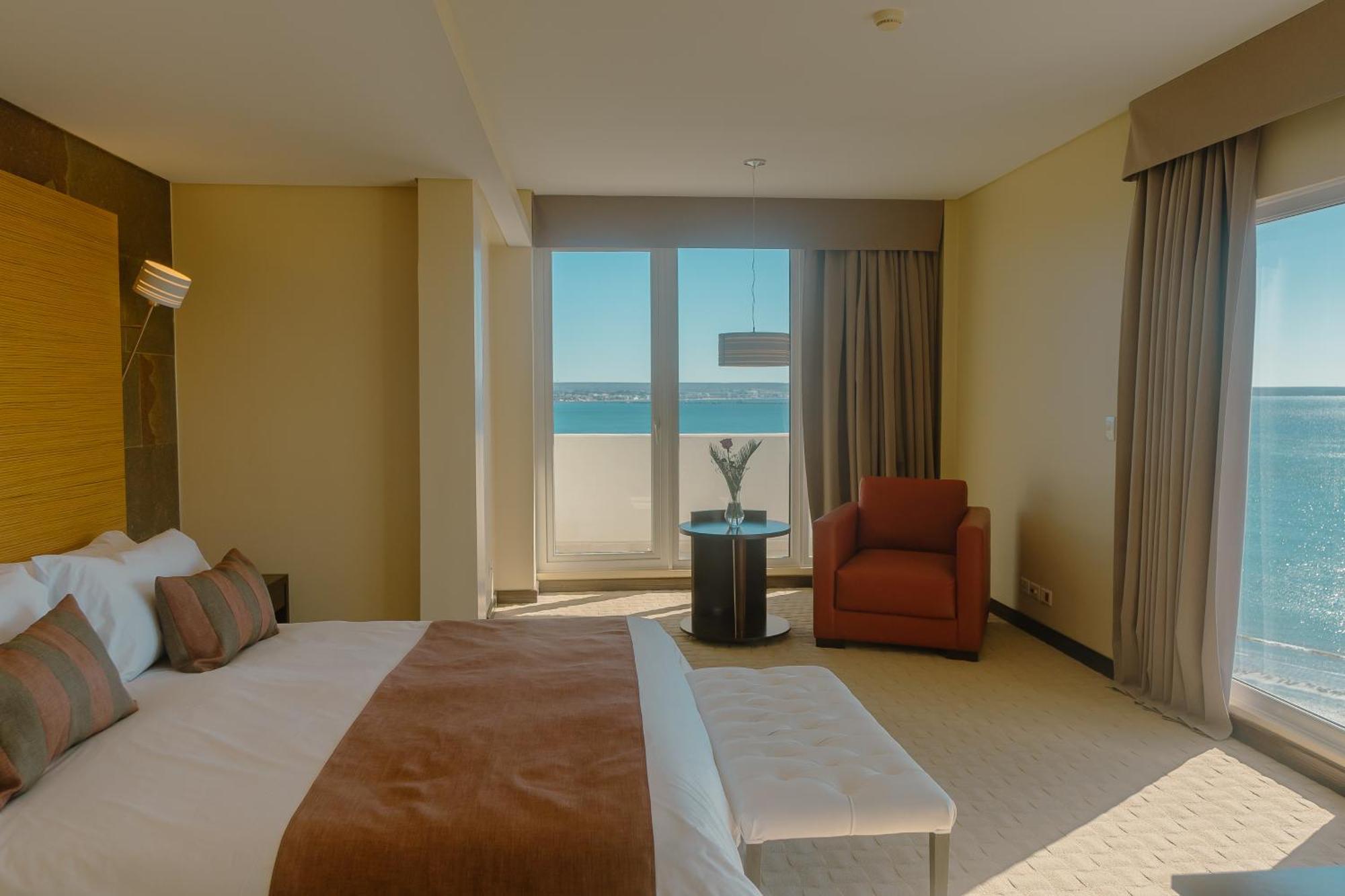 Hotel Rayentray Puerto Madryn Exterior foto