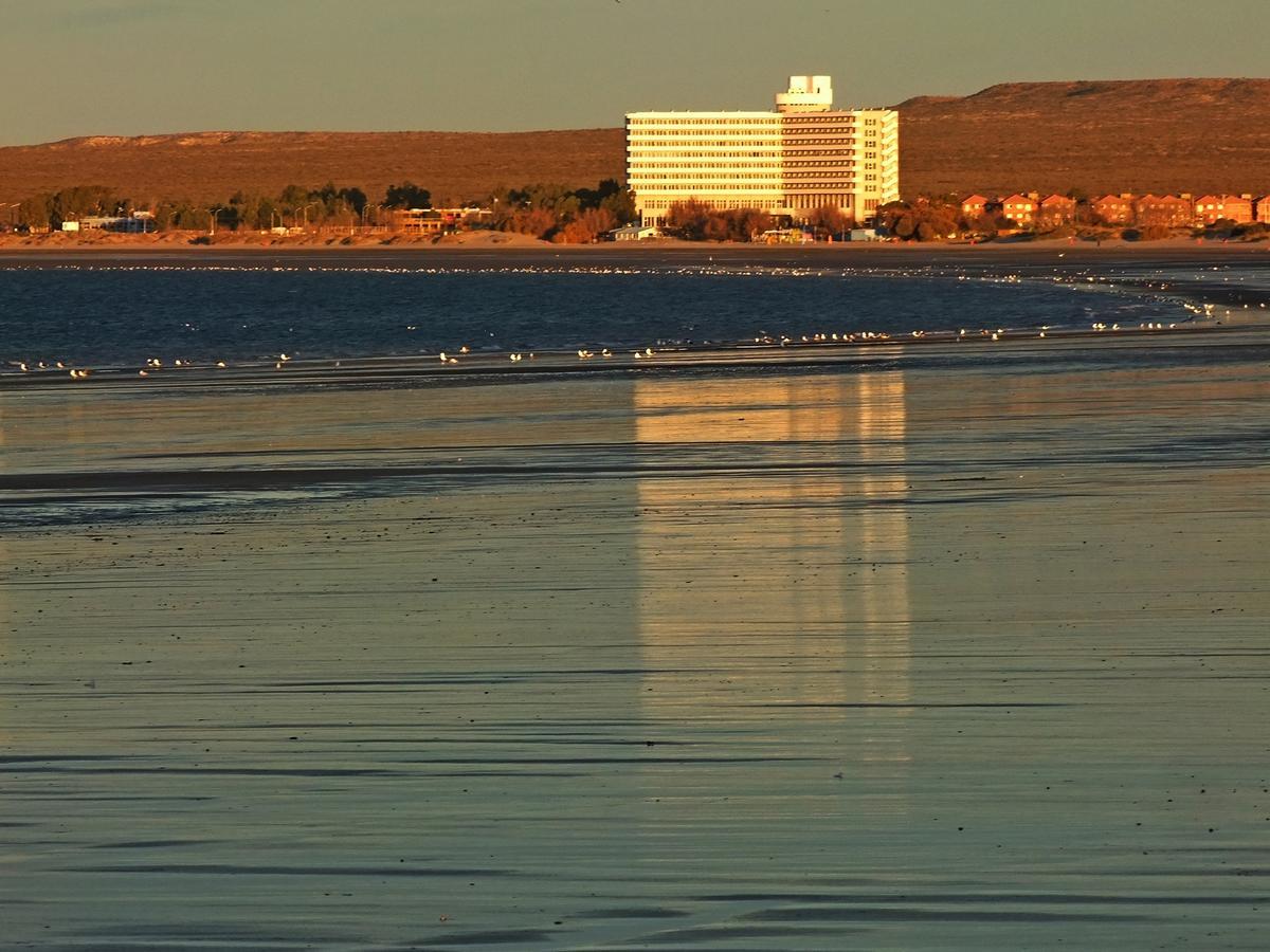 Hotel Rayentray Puerto Madryn Exterior foto
